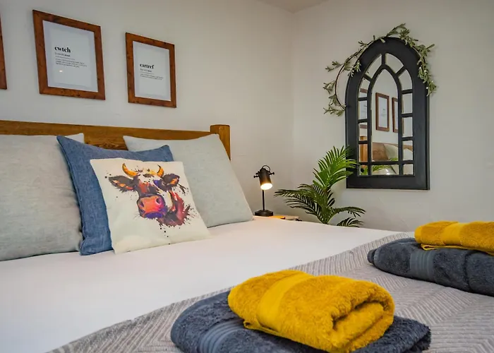 Cosy Farm Conversion In The Heart Of Pembrokeshire