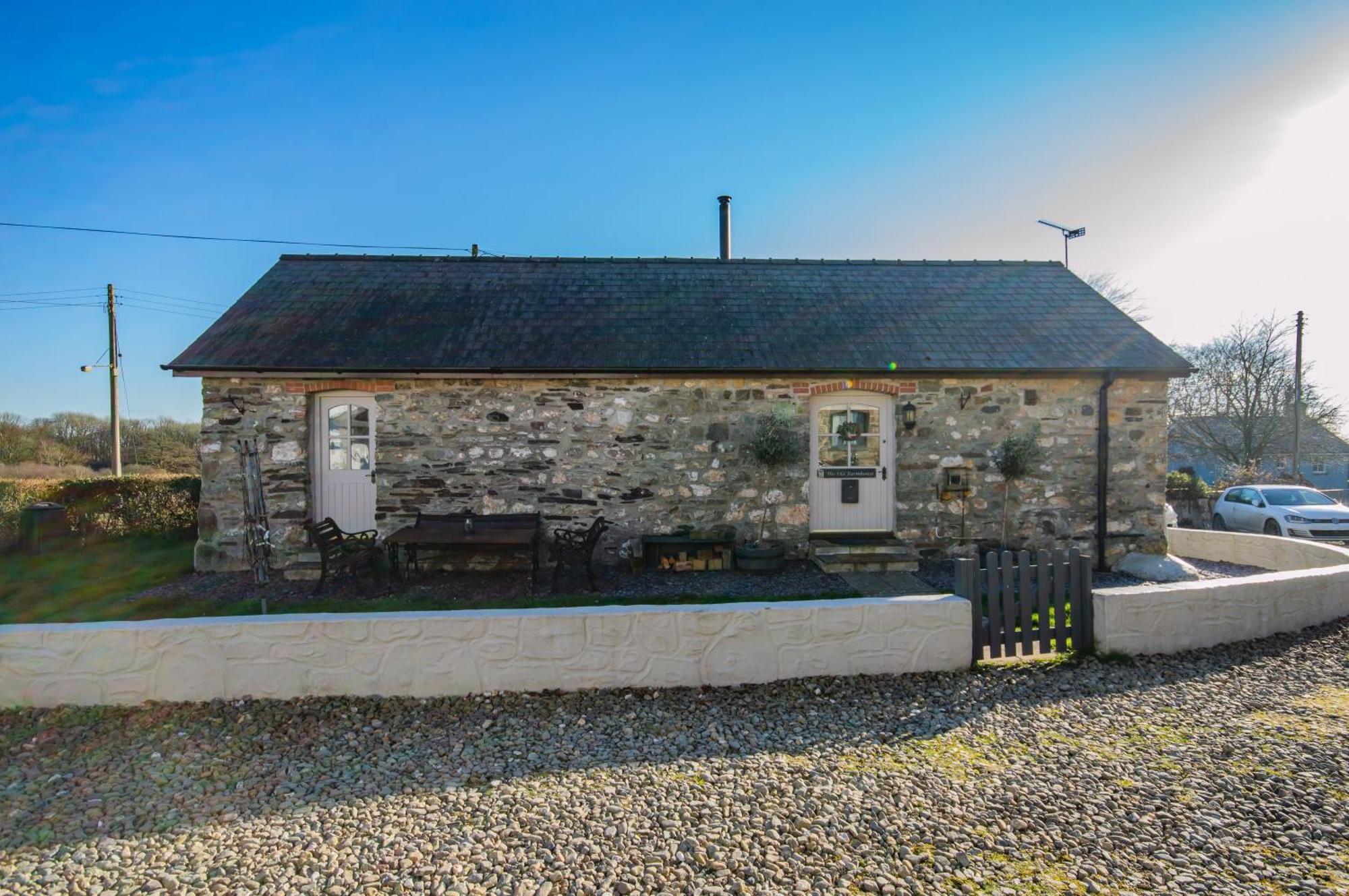 Cosy Farm Conversion In The Heart Of Pembrokeshire * Maenclochog